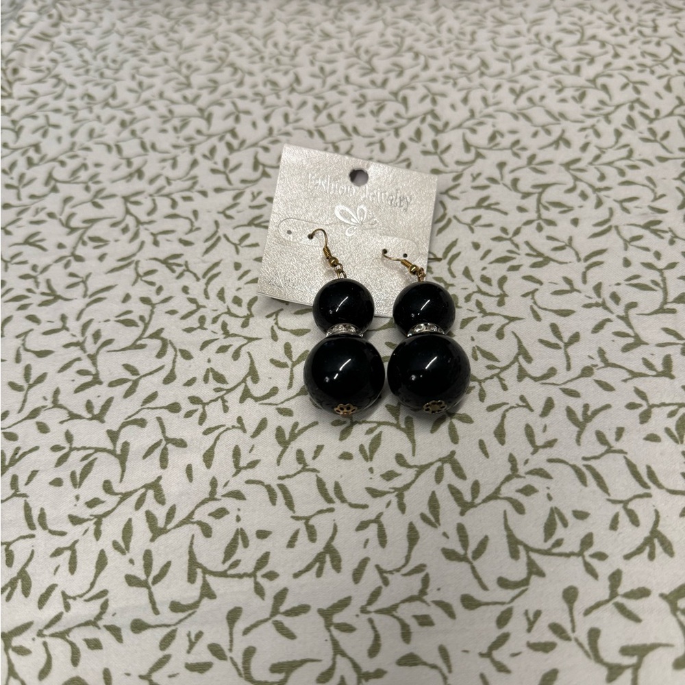 Fashion jewelry earrings black beads